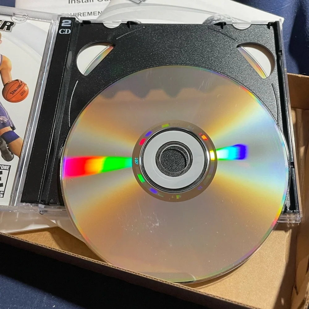 VTG FIFA Soccer 2003 2-disc PC-CD w/ manuals & box